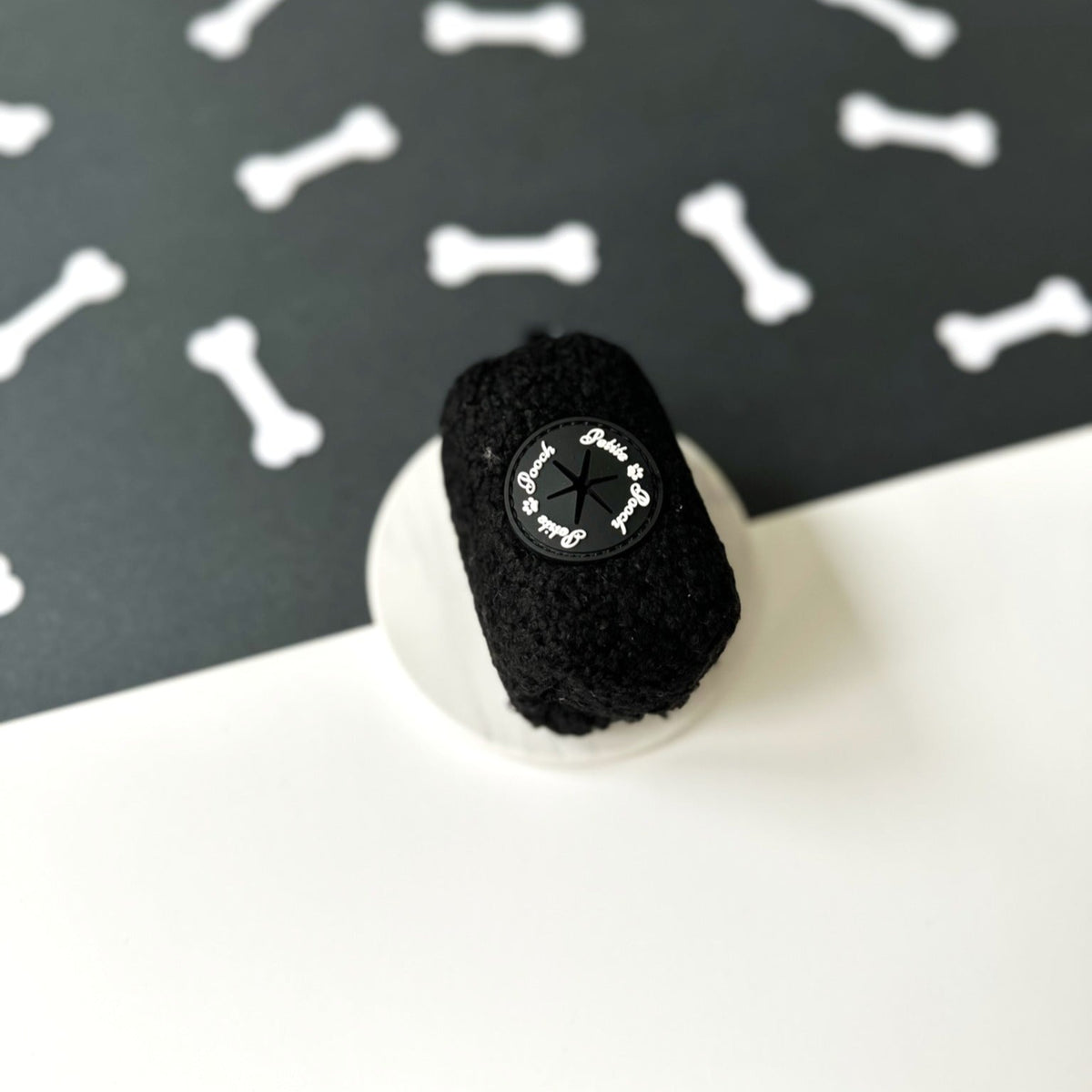 MIDNIGHT IN MANHATTAN - POOP BAG HOLDER