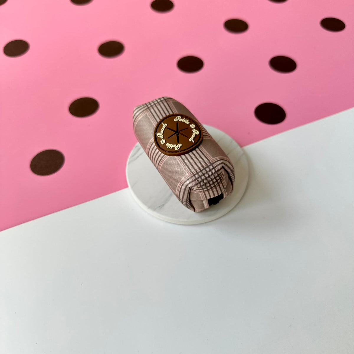 BROOKLYN BROWN - POOP BAG HOLDER